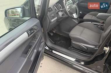 Минивэн Opel Zafira 2009 в 