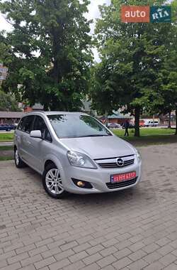 Минивэн Opel Zafira 2012 в Белой Церкви