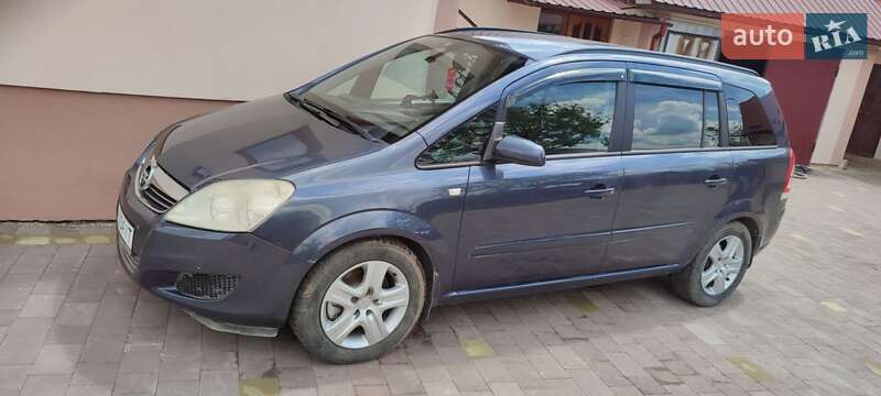 Минивэн Opel Zafira 2009 в 