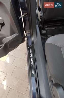 Минивэн Opel Zafira 2009 в 