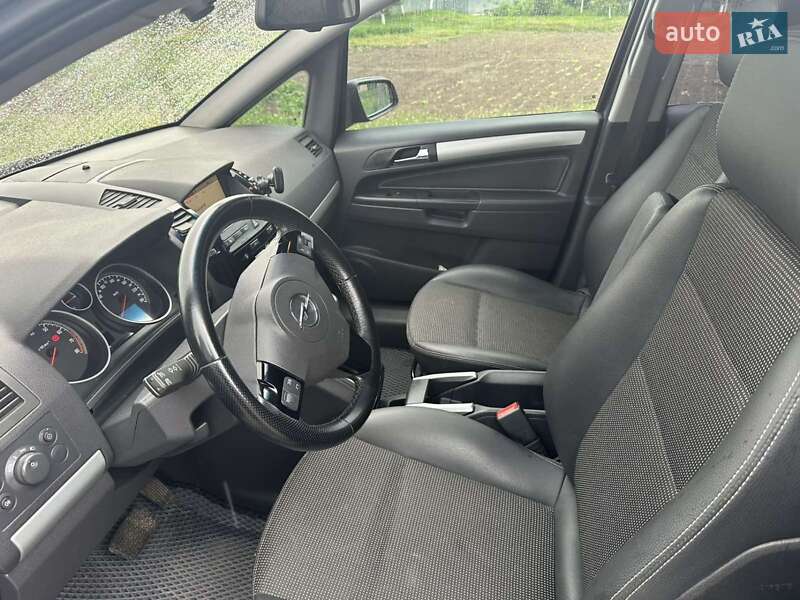 Мінівен Opel Zafira 2008 в Жашківу