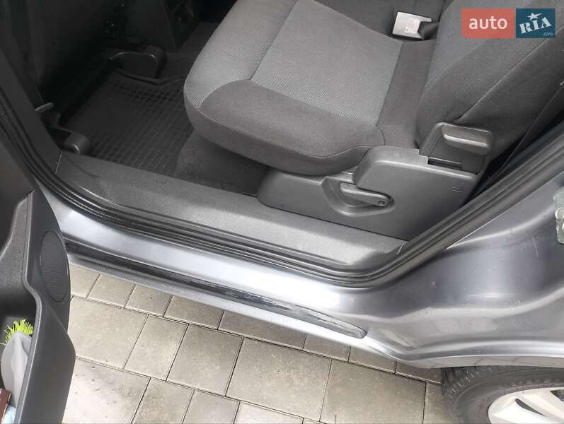 Мінівен Opel Zafira 2006 в Острозі