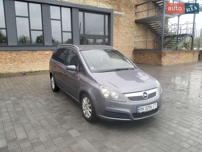 Мінівен Opel Zafira 2006 в Острозі