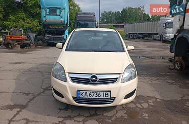 Минивэн Opel Zafira 2012 в Киеве