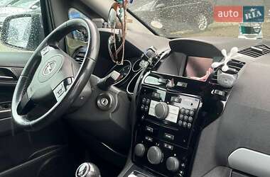 Минивэн Opel Zafira 2010 в 