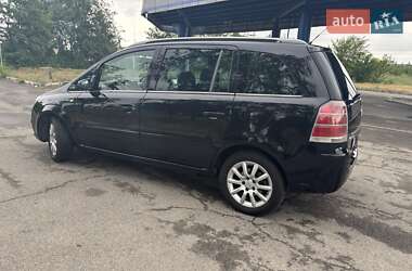 Минивэн Opel Zafira 2006 в 