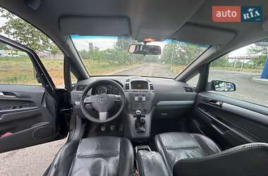 Минивэн Opel Zafira 2006 в 