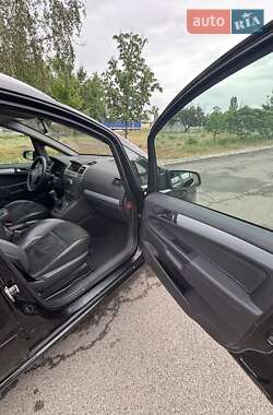 Минивэн Opel Zafira 2006 в 