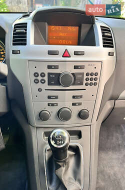 Мінівен Opel Zafira 2009 в Івано-Франківську