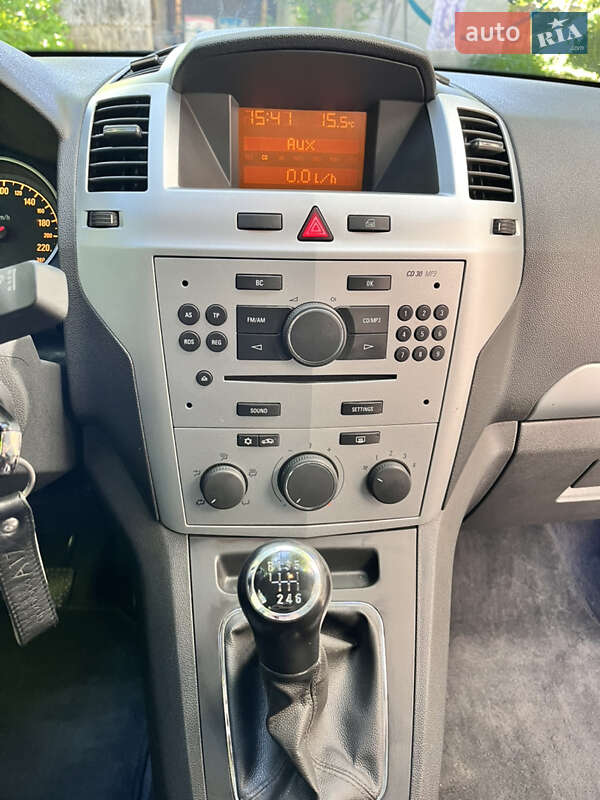 Минивэн Opel Zafira 2009 в Ивано-Франковске