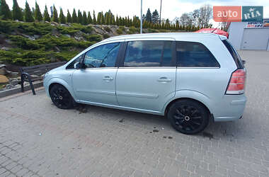 Минивэн Opel Zafira 2009 в 