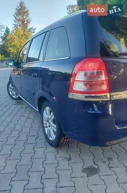 Мінівен Opel Zafira 2010 в 