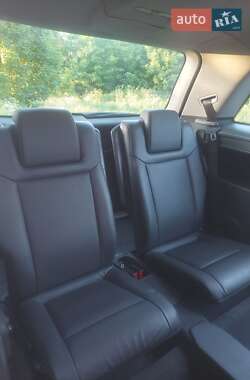 Мінівен Opel Zafira 2010 в 