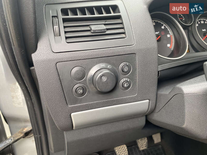 Минивэн Opel Zafira 2012 в Ивано-Франковске