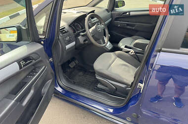 Минивэн Opel Zafira 2006 в 