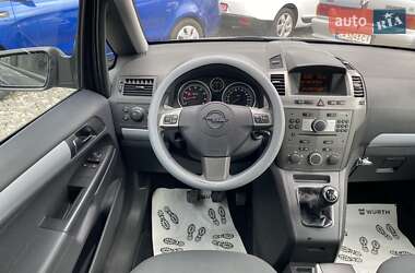 Минивэн Opel Zafira 2006 в 