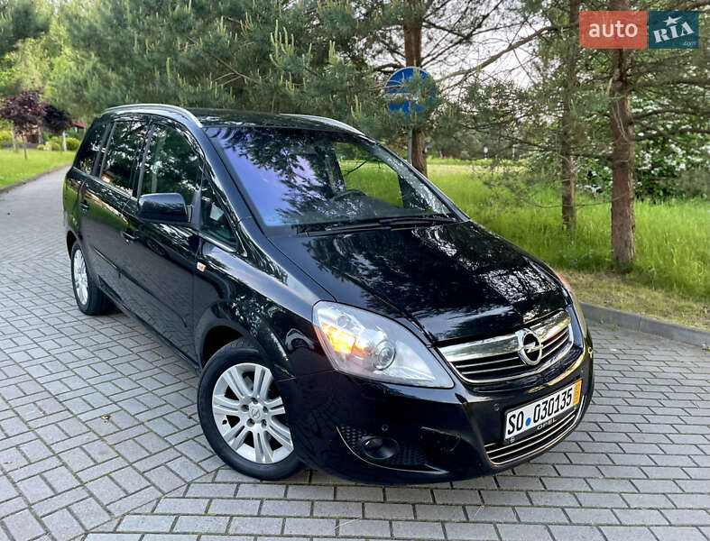 Мінівен Opel Zafira 2013 в 
