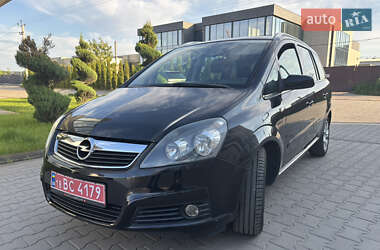 Минивэн Opel Zafira 2007 в 