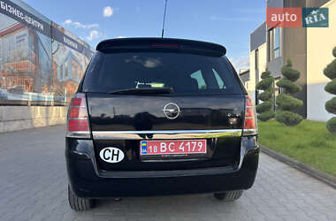 Минивэн Opel Zafira 2007 в 