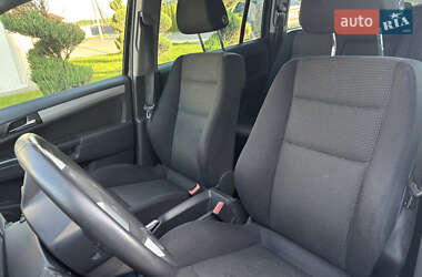 Минивэн Opel Zafira 2007 в 