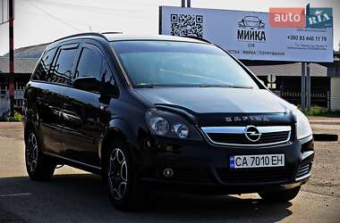Минивэн Opel Zafira 2007 в 