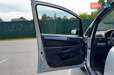Минивэн Opel Zafira 2007 в 