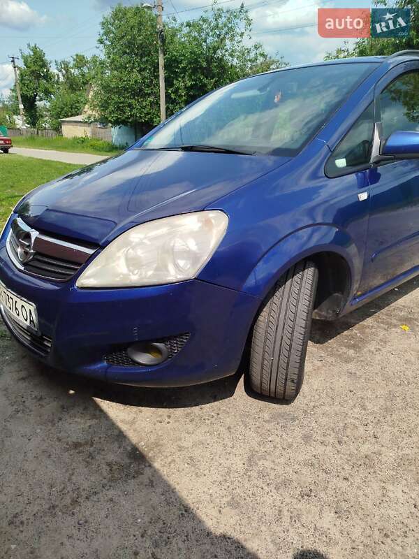 Минивэн Opel Zafira 2008 в Софиевской Борщаговке