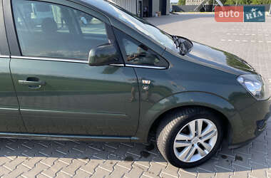 Мінівен Opel Zafira 2010 в 