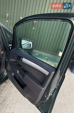 Мінівен Opel Zafira 2010 в 