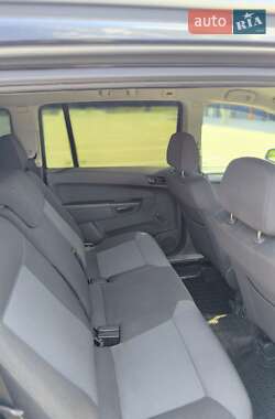 Минивэн Opel Zafira 2005 в 