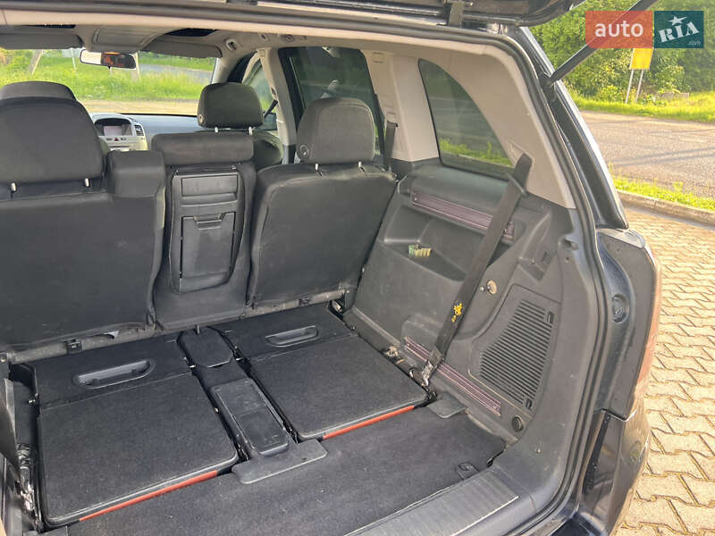 Минивэн Opel Zafira 2006 в Хотине