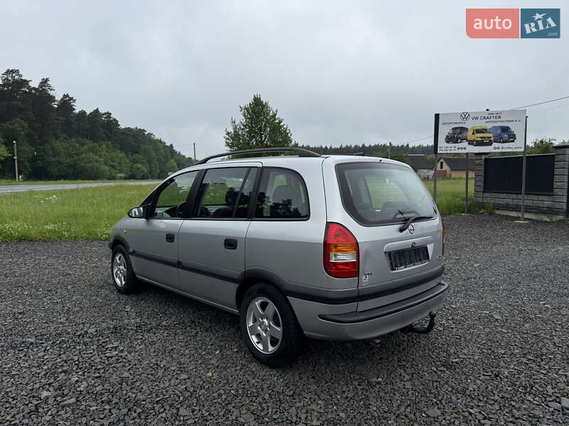 Минивэн Opel Zafira 2001 в Луцке