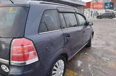 Минивэн Opel Zafira 2006 в 