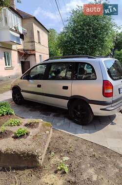 Минивэн Opel Zafira 2002 в 