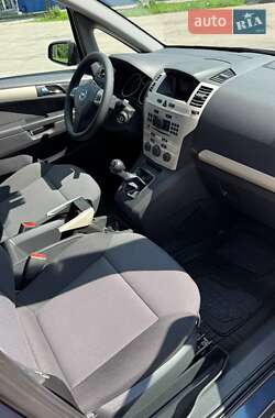 Мінівен Opel Zafira 2008 в 