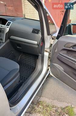 Минивэн Opel Zafira 2009 в 