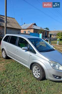 Минивэн Opel Zafira 2009 в 