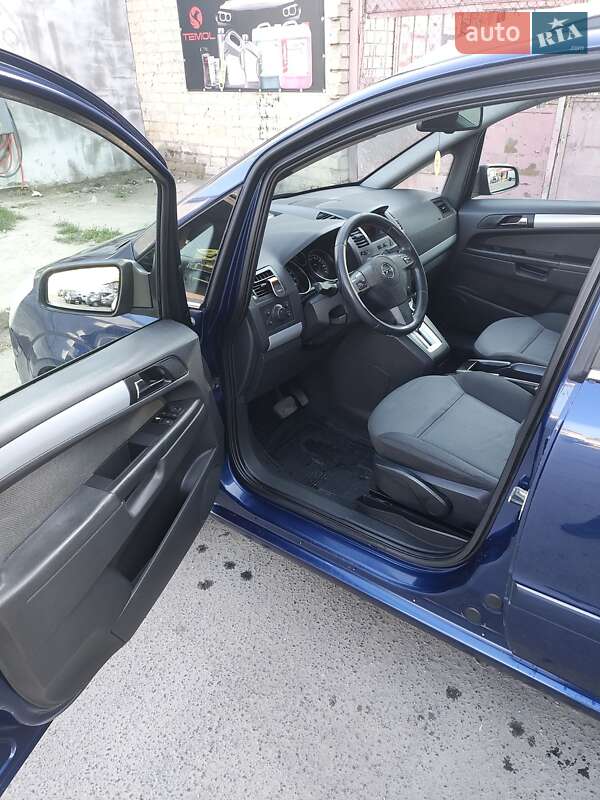Минивэн Opel Zafira 2007 в Одессе