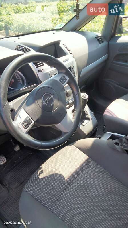 Минивэн Opel Zafira 2008 в Одессе фото 8 Минивэн Opel Zafira 2008 в Одессе