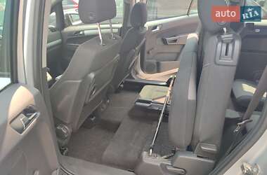 Минивэн Opel Zafira 2011 в 