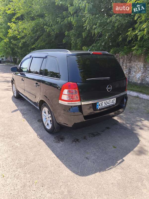 Мінівен Opel Zafira 2012 в Кам'янському