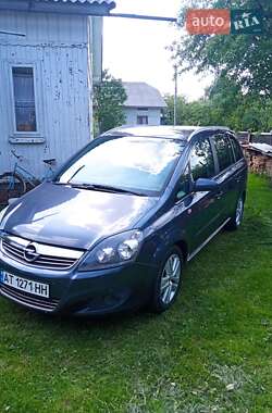 Мінівен Opel Zafira 2008 в Івано-Франківську