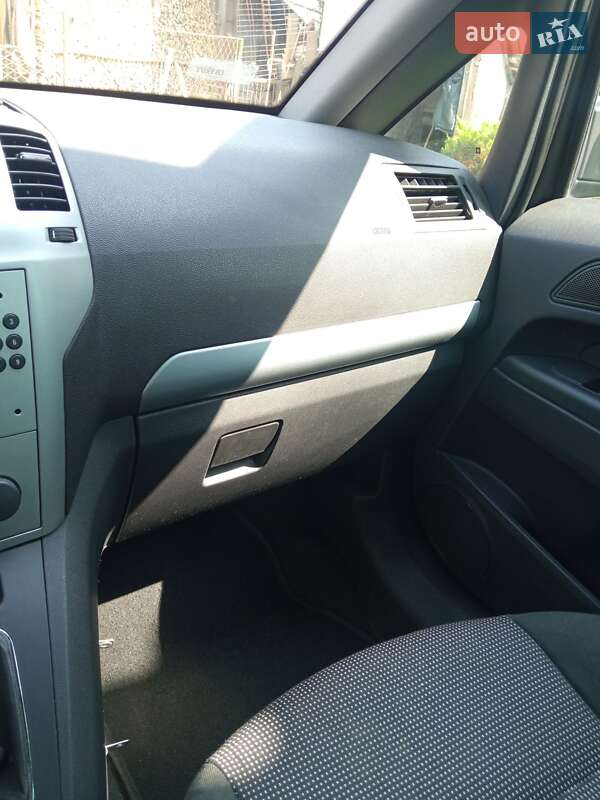 Минивэн Opel Zafira 2008 в Ивано-Франковске фото 11 Минивэн Opel Zafira 2008 в Ивано-Франковске
