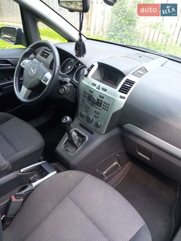 Минивэн Opel Zafira 2008 в Ивано-Франковске фото 15 Минивэн Opel Zafira 2008 в Ивано-Франковске