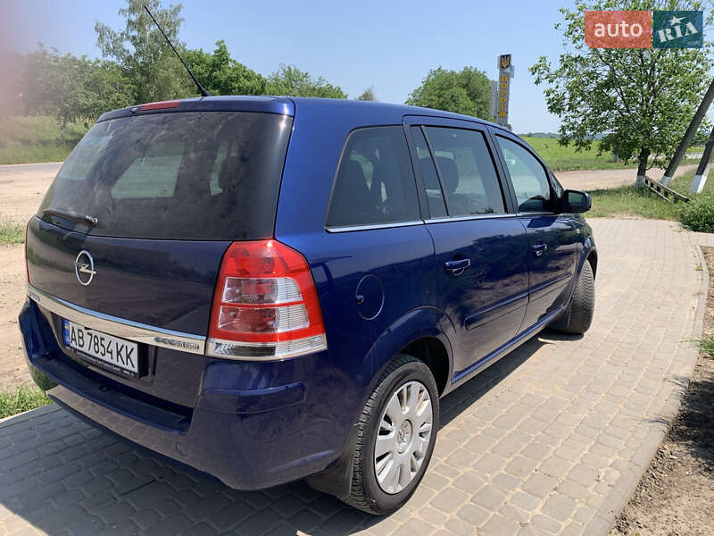 Мінівен Opel Zafira 2011 в Ямполі фото 5 Мінівен Opel Zafira 2011 в Ямполі