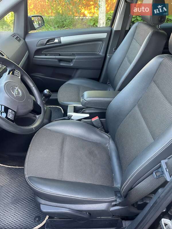 Мінівен Opel Zafira 2009 в Підгородному