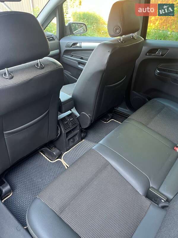 Мінівен Opel Zafira 2009 в Підгородному