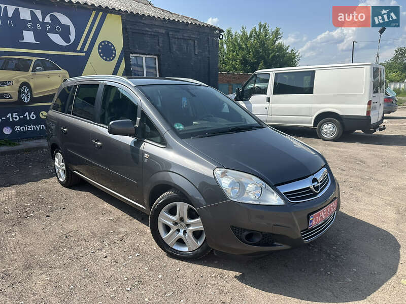 Минивэн Opel Zafira 2010 в Нежине
