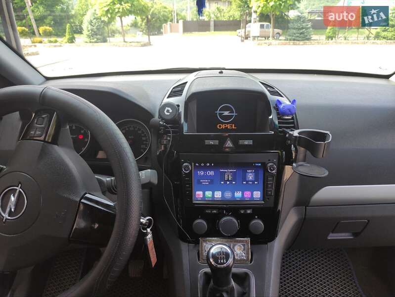 Мінівен Opel Zafira 2010 в Могилів-Подільському фото 8 Мінівен Opel Zafira 2010 в Могилів-Подільському
