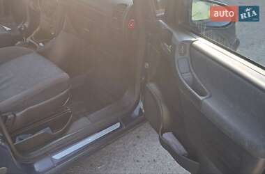 Минивэн Opel Zafira 2002 в 